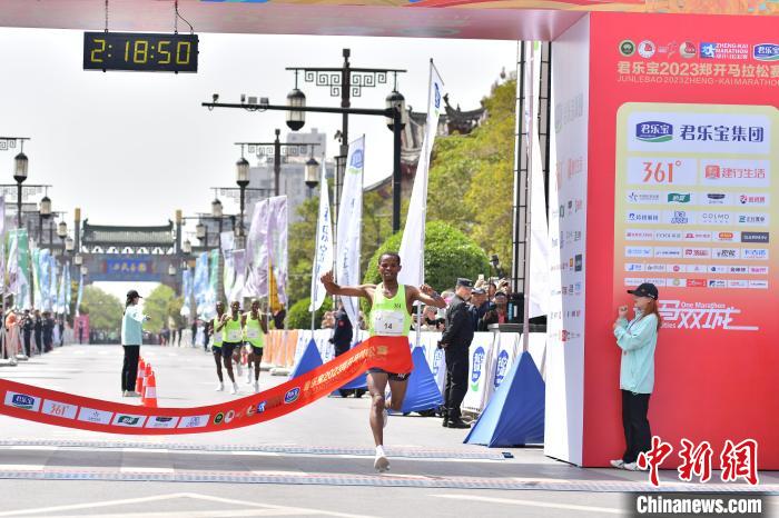 2023郑开马拉松赛冠军出炉：埃塞俄比亚选手塔弗
