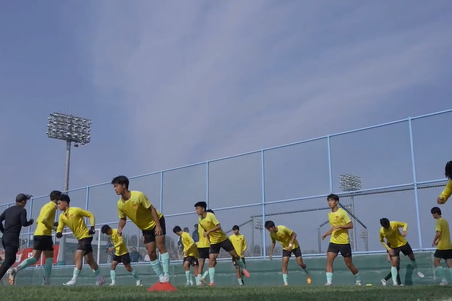 中国U16在对韩国U16的比赛中被逼平，完成小组赛