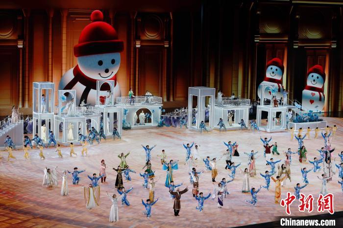 哈尔滨亚冬会开幕式：冰雪艺术与科技交织展现