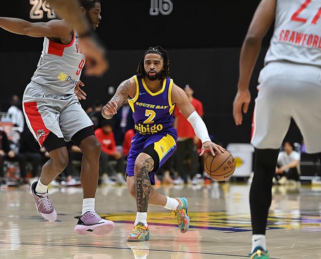 南湾湖人晋级西部决赛 首发控卫RJ-戴维斯表现低