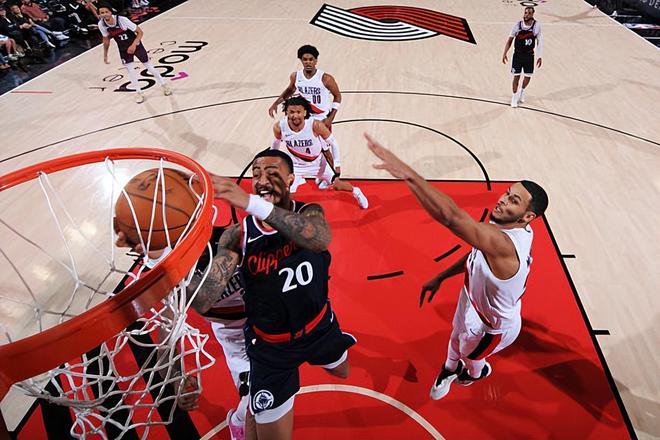 开拓者力克快船终结两连败 科林斯惨遭零封创赛