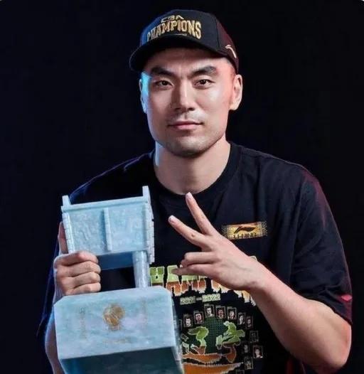辽宁队首度无缘八强 李晓旭退役告别辽篮